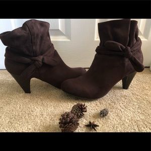 Women’s Fabric Heeled Ankle Boot